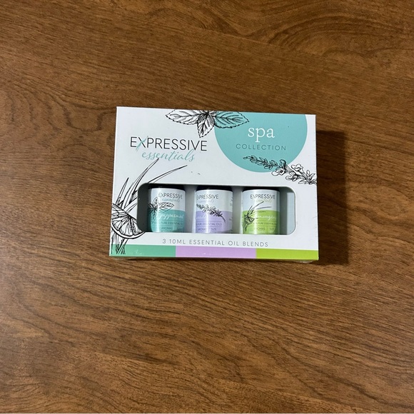 Essential oil blends NWT - Picture 1 of 2